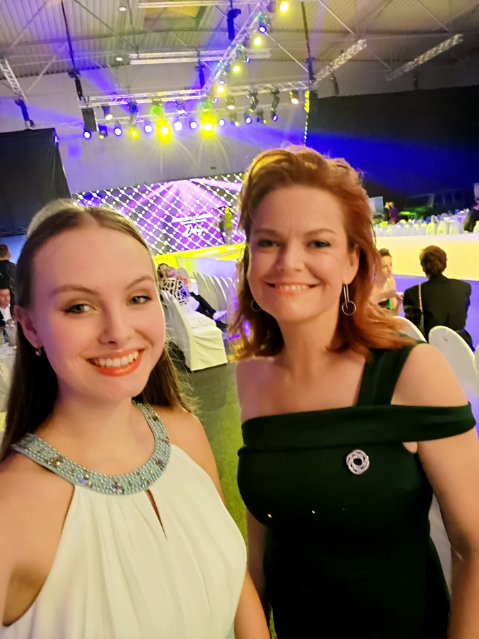 A takhle jí to slušelo na skutečné módní přehlídce návrháře Osmanyho Laffity. 