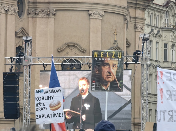 Demonstrace pořádaná spolkem Milion chvilek pro demokracii.