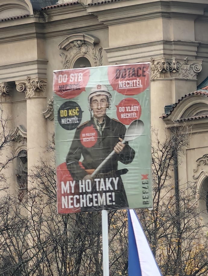 Demonstrace pořádaná spolkem Milion chvilek pro demokracii.