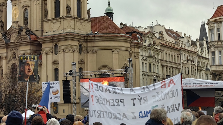 Demonstrace pořádaná spolkem Milion chvilek pro demokracii.