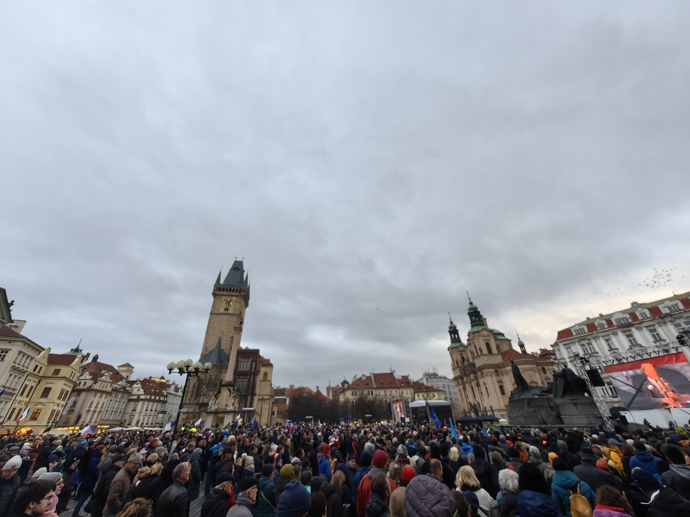 Demonstrace pořádaná spolkem Milion chvilek pro demokracii.