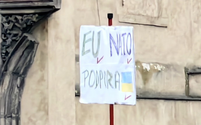 Demonstrace pořádaná spolkem Milion chvilek pro demokracii.