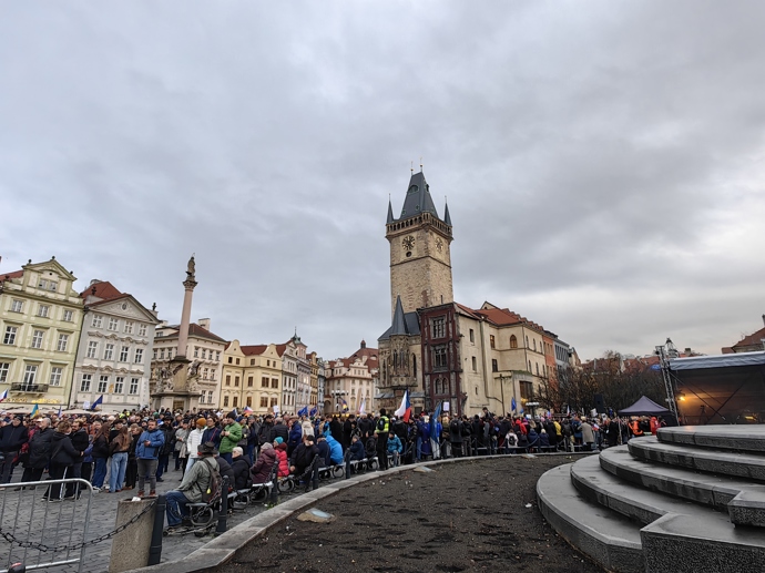 Demonstrace pořádaná spolkem Milion chvilek pro demokracii.
