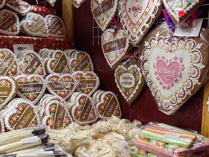 Vánoční trhy na náměstí Míru.