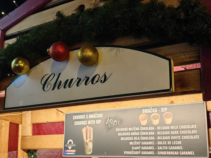 Vánoční trhy na náměstí Míru neminula ani zahraniční laskomina.