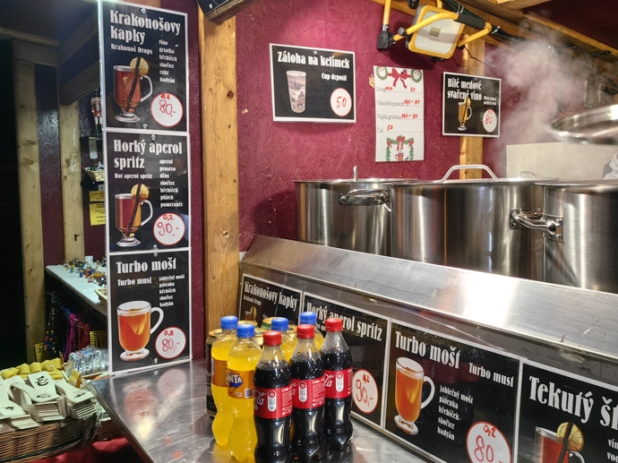 Vánoční trhy na náměstí Míru.