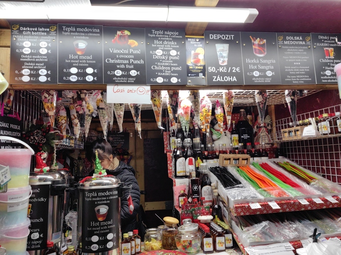 Vánoční trhy na náměstí Míru.