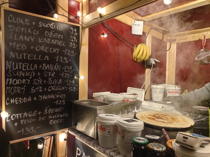 Vánoční trhy na náměstí Míru.