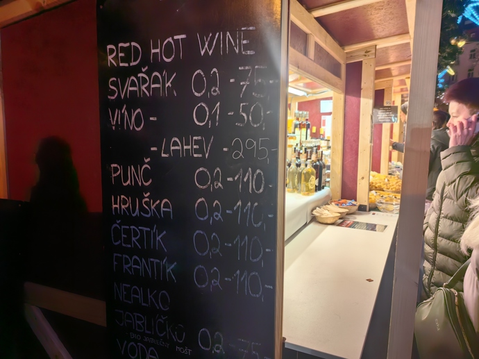 Vánoční trhy na náměstí Míru.