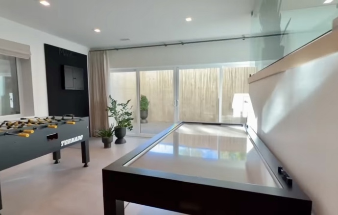 V domě se nachází také herna. 