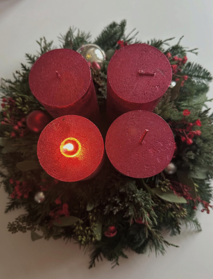 Monika Absolonová ukázala věnec. 