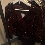 Nechybí ani trendy vínové odstíny.