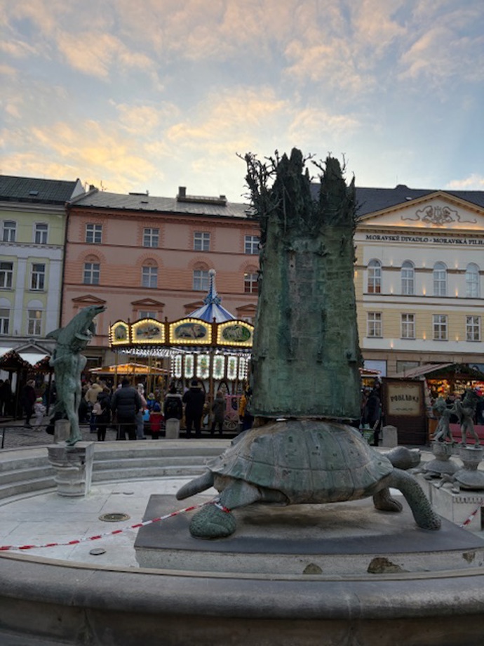 Stranou nezůstává ani olomoucká architektura. 