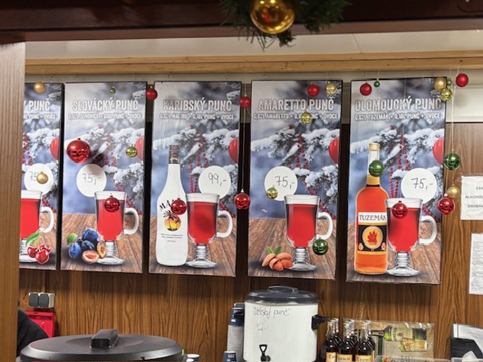 Slovácký nebo karibský punč zde jistě stojí za ochutnání. 