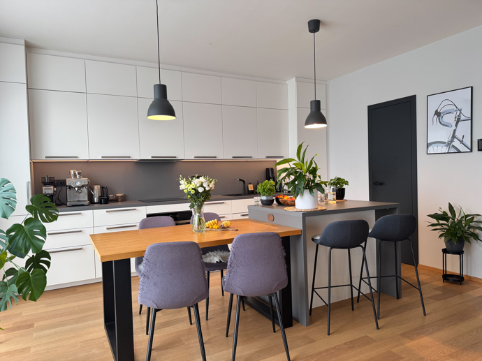 Kuchyň manželů Ježkových je opravdu krásná a prostorná.