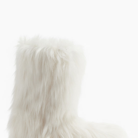 Huňaté zateplené válenky, H&M, 1699 Kč