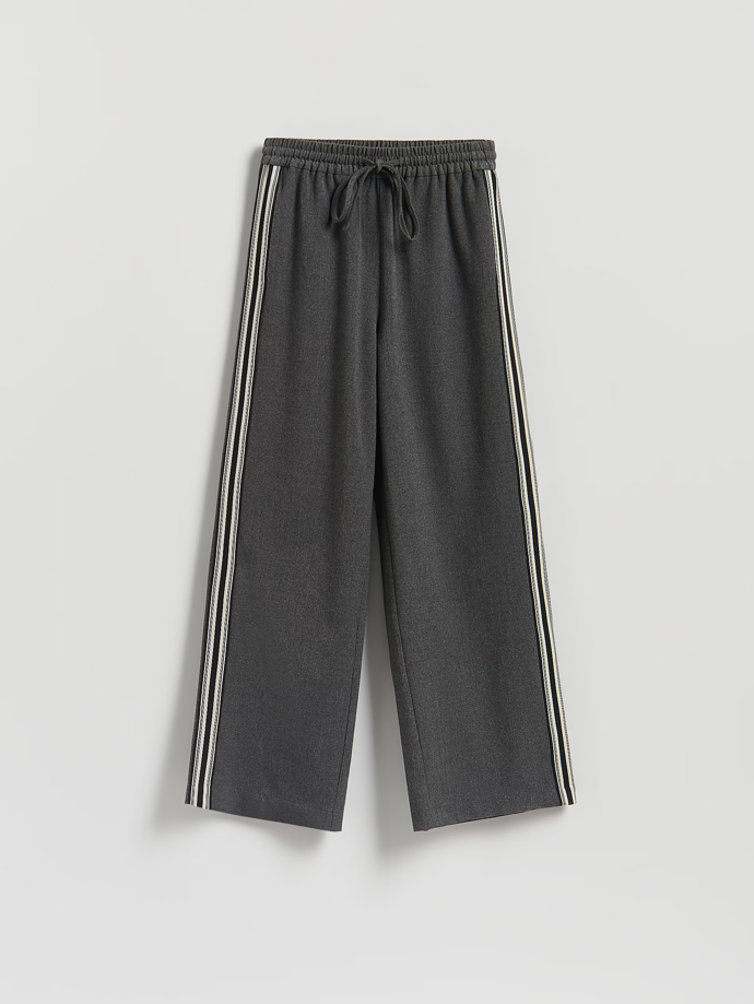 Kalhoty s postranními pruhy, Reserved, 799 Kč