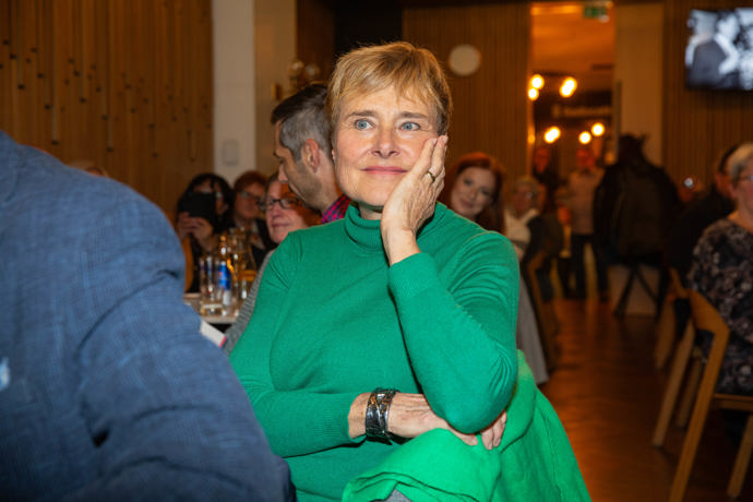 Televizní hlasatelka má pro výrazné barvy slabost. Vidět jsme ji například mohli v kompletně zeleném outfitu. 