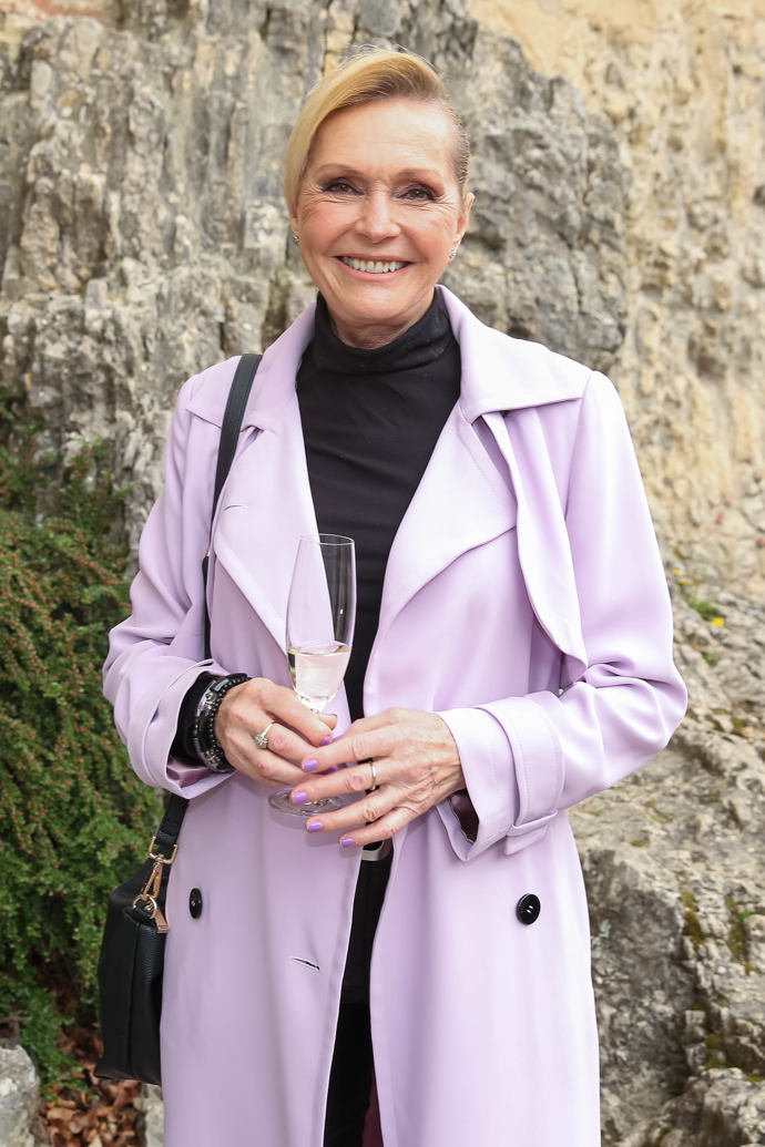 Helena Vondráčková si dopřává pleťovou masku s pravým zlatem.