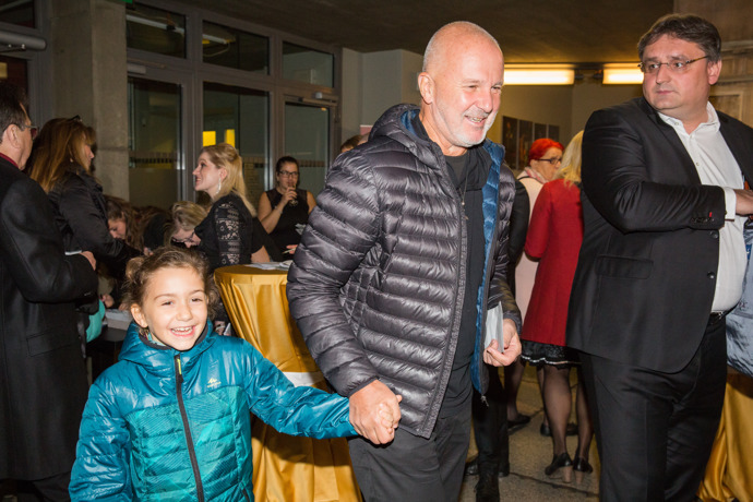 A malá Rebeka si pozornost uměla užít. 