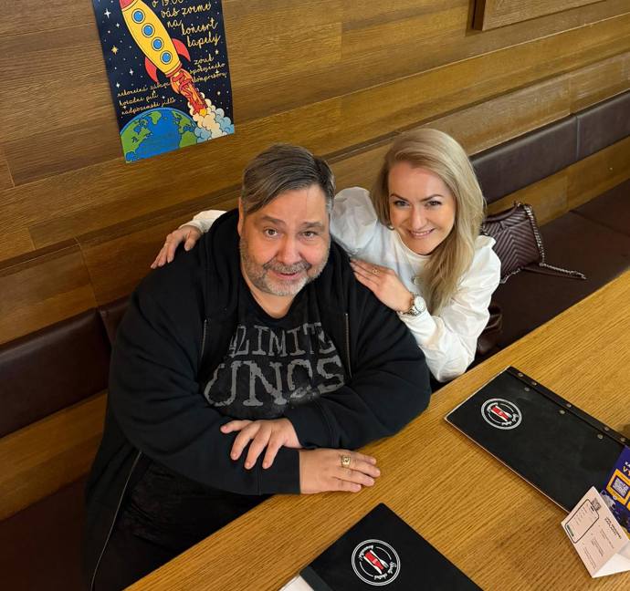 Lubošovo auto smetl vlek dodávky.