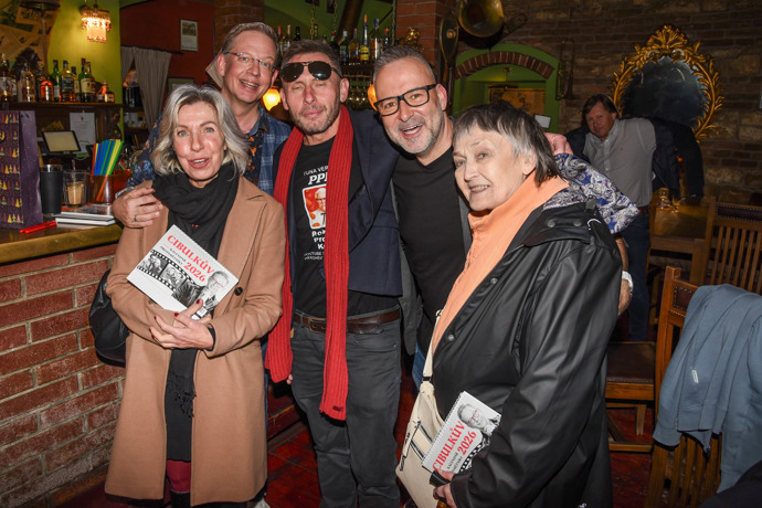 V dobré společnosti Aleše Cibulky a Michala Jagelky nechyběl ani Jan Tuna. 