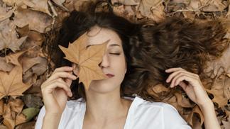 Redaktorka Lifee otestovala noční péči pro krásnější vlasy: Krém a sérum zmírnily problémy s konečky i mastnou pokožkou hlavy