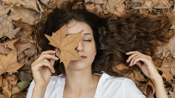 Redaktorka Lifee otestovala noční péči pro krásnější vlasy: Krém a sérum zmírnily problémy s konečky i mastnou pokožkou hlavy