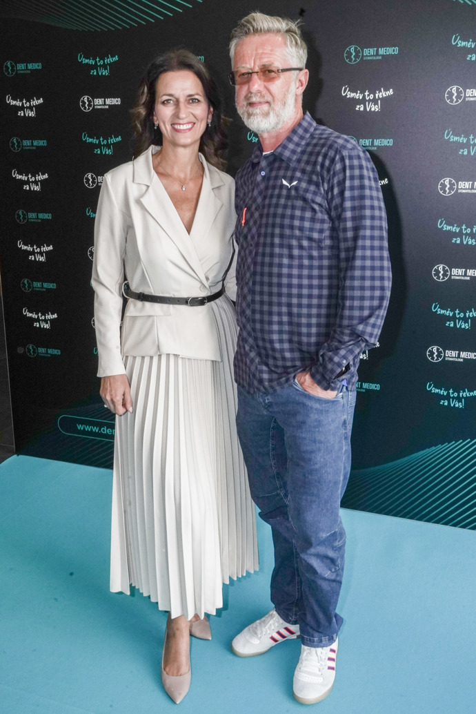 Jiří Langmajer by si rád zopakoval svatbu se svou druhou manželkou Adélou Gondíkovou.