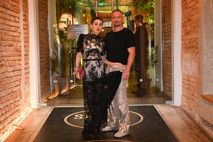 Dorazila i Kateřina Hrachovcová s partnerem. 