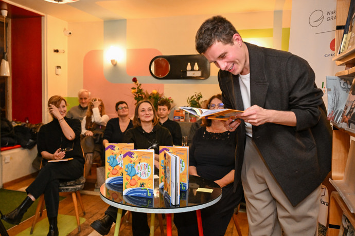 Daniel Krejčík během čtení.