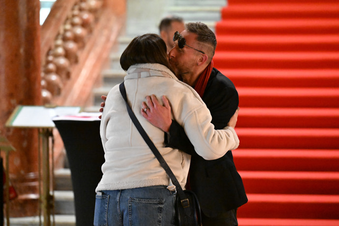 Tuňák s dobrou kamarádkou.