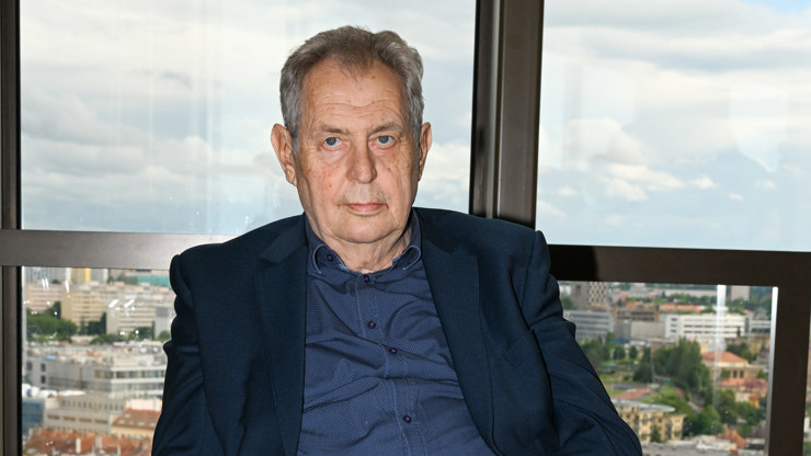 Miloš Zeman na křtu knihy Cirkus Fiala.