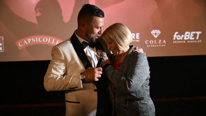 FOTO: Tomáš Řepka spolu se svou maminkou.