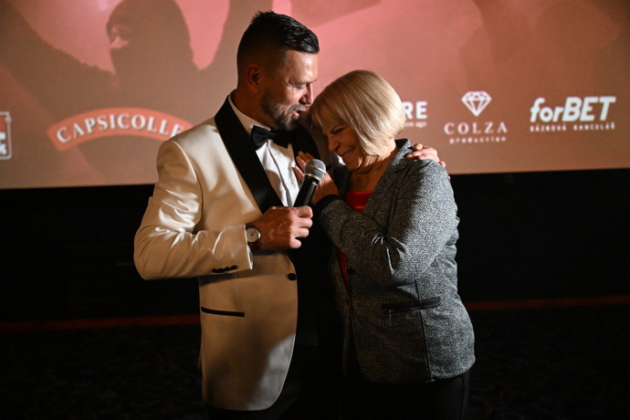 Tomáš Řepka spolu se svou maminkou.