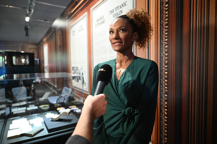 Lejla si pochvaluje velkou rodinu, dohromady mají kolem sebe šest dětí.