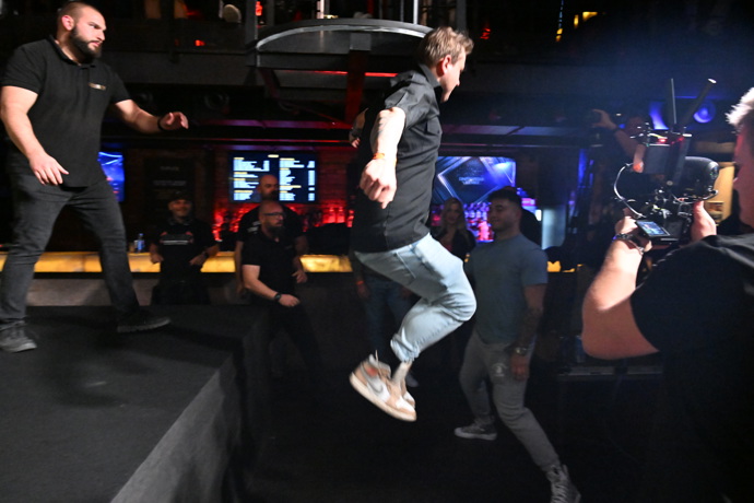 Tadeáš Veselý si vyhlédl Samira pod pódiem.