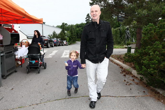 Tátova holčička se zkrátka nezapře. 