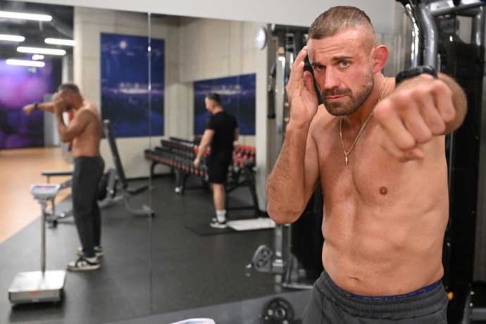 Ondřej Raška se zanedlouho utká s Pavlem Tóthem. 