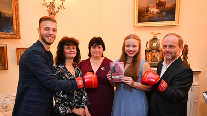 FOTO: Martina Ptáčková se svou rodinou.