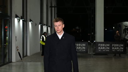 FOTO: Adam Mišík převezme cenu za svého slavného tatínka.