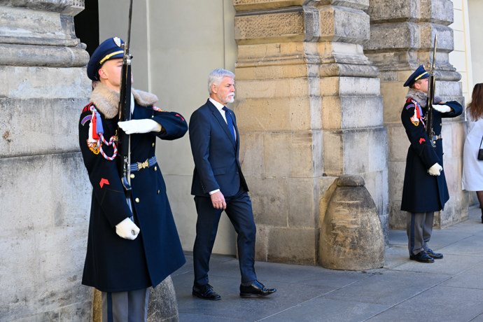 Petr Pavel a Eva Pavlová přivítali na Hradě albánského prezidenta a jeho choť.