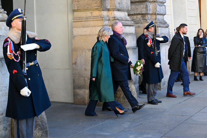 Petr Pavel a Eva Pavlová přivítali na Hradě albánského prezidenta a jeho choť.