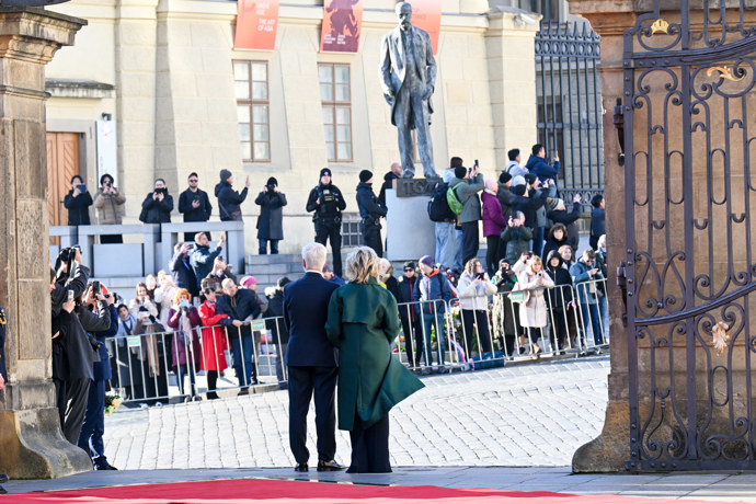 Petr Pavel a Eva Pavlová přivítali na Hradě albánského prezidenta a jeho choť.
