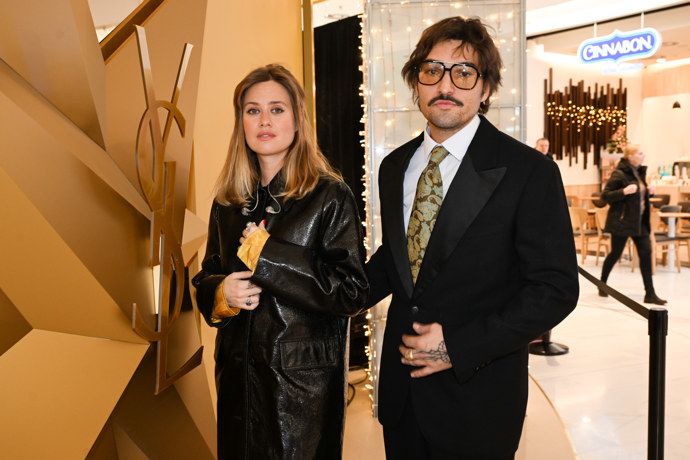 Jordan Haj se svou ženou Emmou Smetanou. 