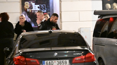 FOTO: Karlos Vémola na odchodu.