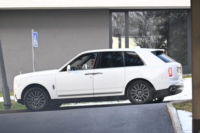 Leoš Mareš přijel ve svém Rolls-Royce. 