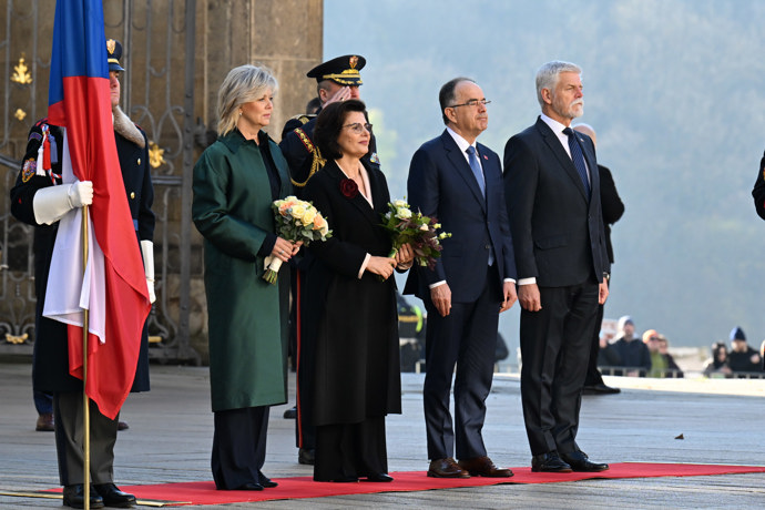 Petr Pavel a Eva Pavlová přivítali na Hradě albánského prezidenta a jeho choť.