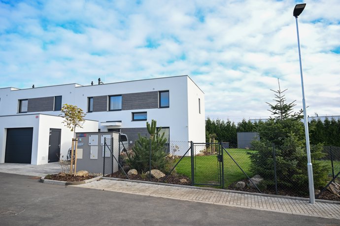 Dům prošel teprve nedávno kolaudací.