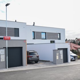 Zde bude mít někdo slavného souseda.